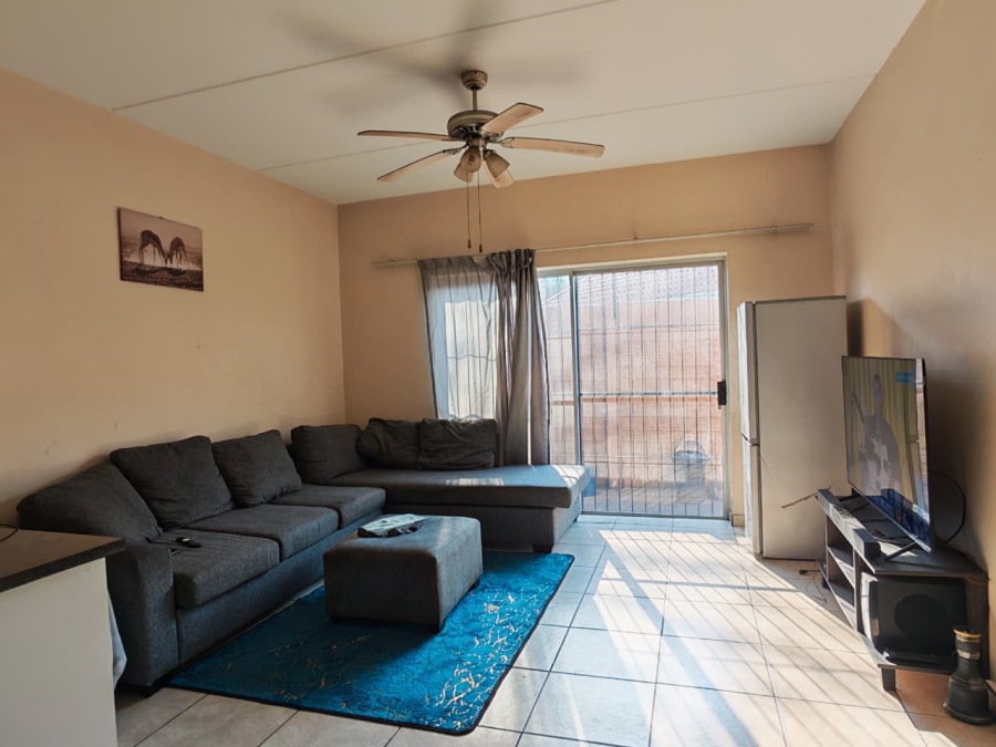 2 Bedroom Property for Sale in Rustenburg Central North West